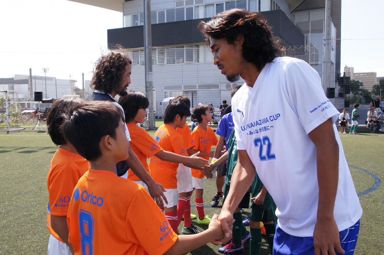 試合前に中澤選手としっかり握手！