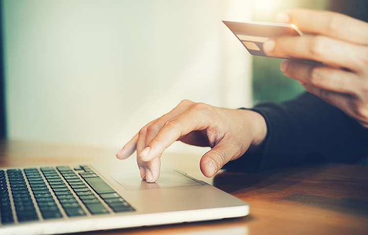 E-commerce transaction settlement